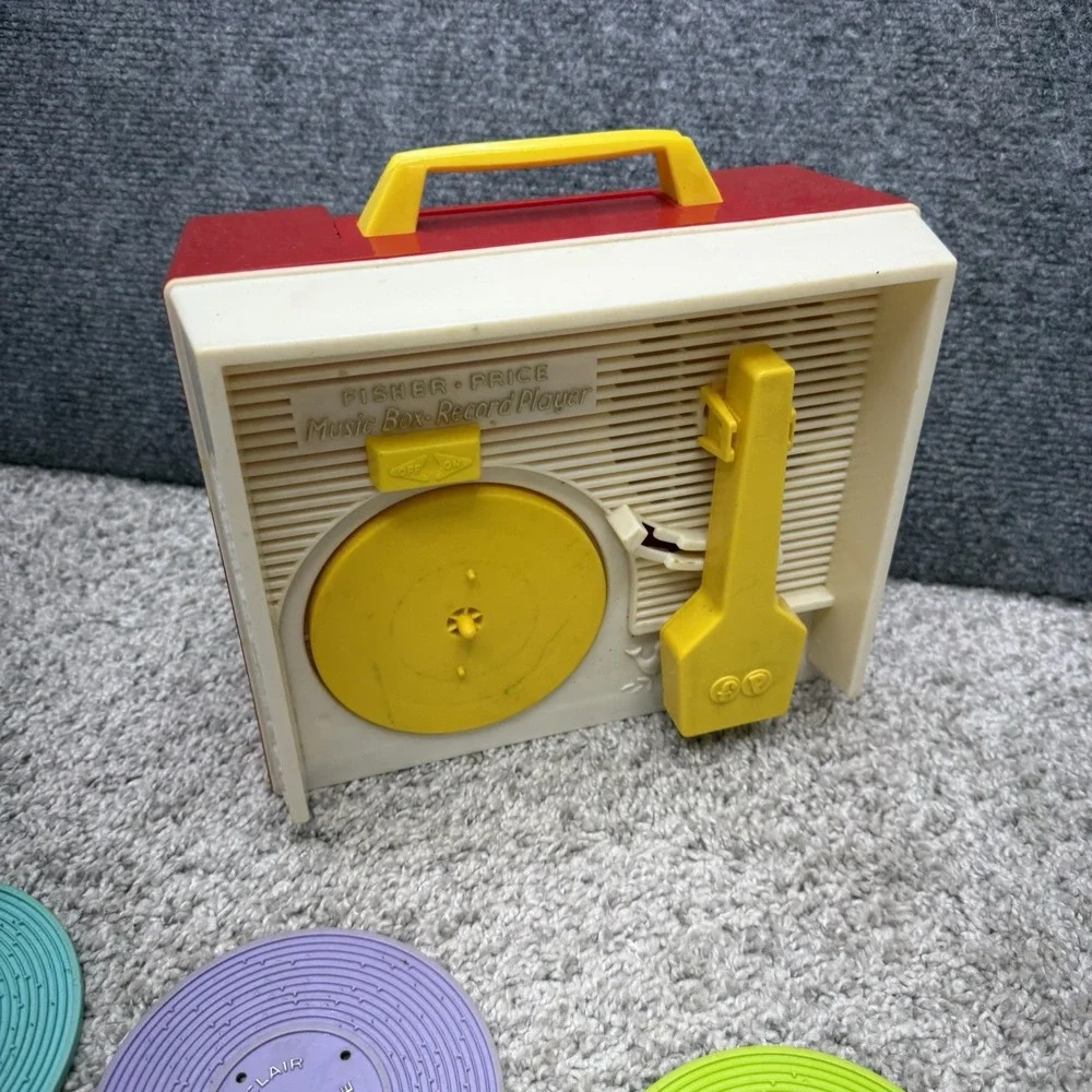 Vintage 1971 Fisher Price Music Box Record Player Toy 5 Record Disks 995 Works